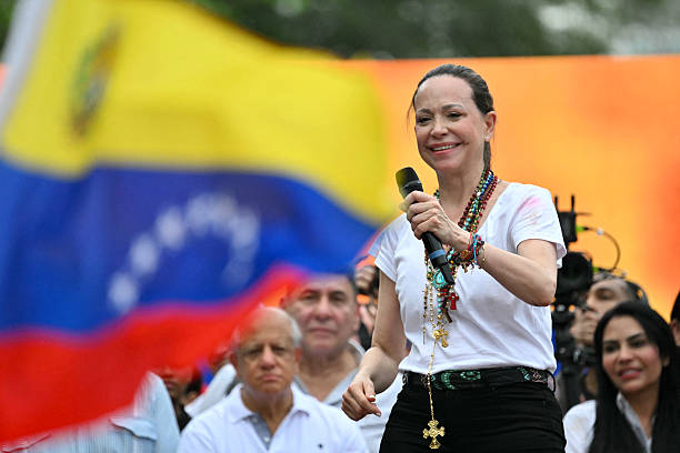 ¡MARÍA CORINA MACHADO CONVOCA A PROTESTAS MASIVAS PARA EXIGIR ELECCIONES LIBRES EN VENEZUELA!